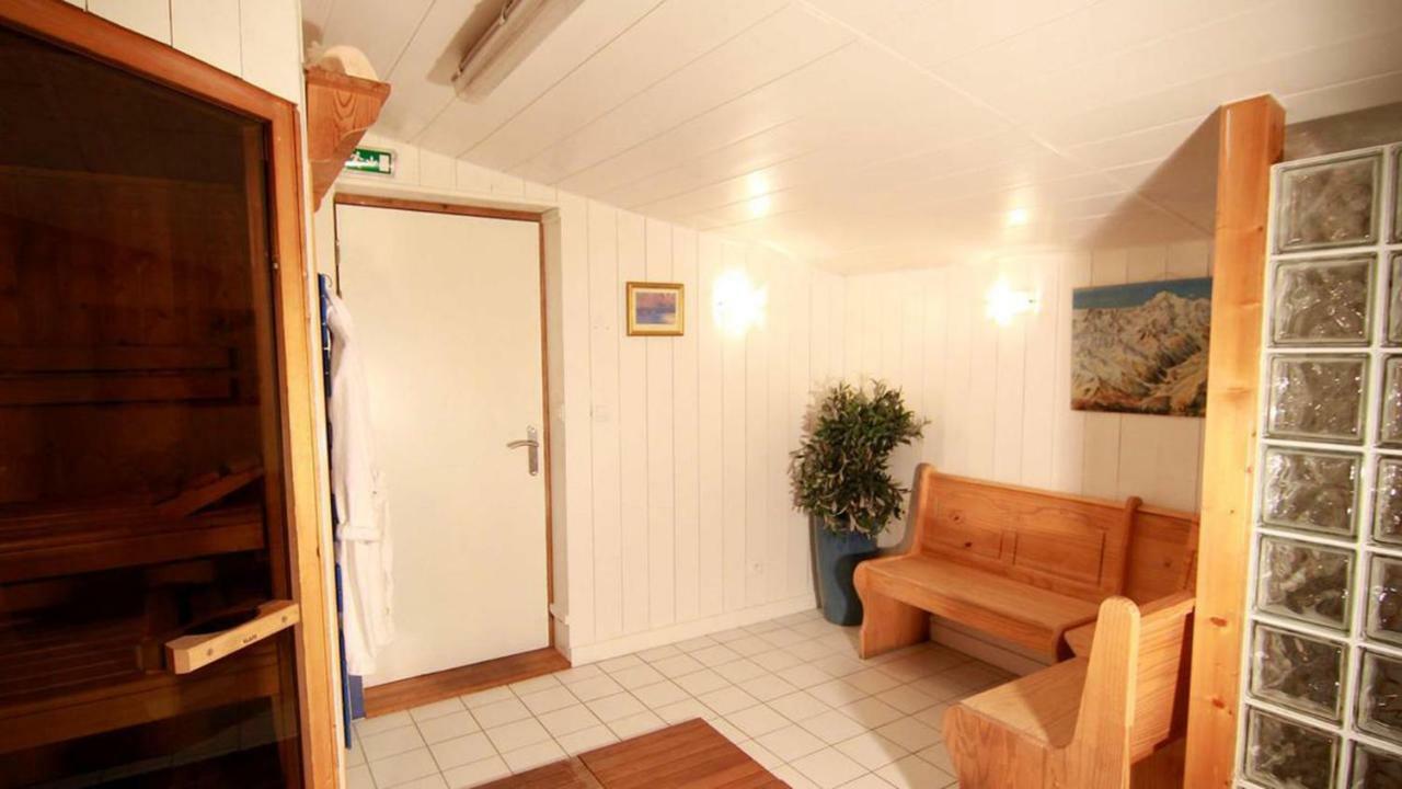 Mont Blanc Spa Chalet Bnb Chamonix Exterior photo